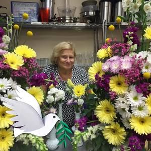 Meet your Posher, Lisa